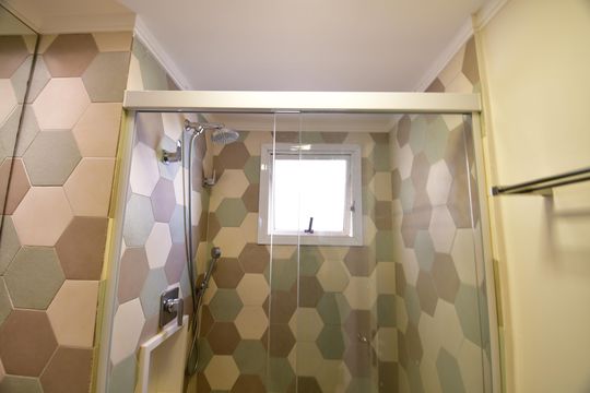 Banheiro Social de apartamento para alugar com 3 quartos, 92m² em Vila Brandina, Campinas