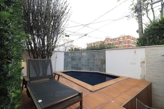 Piscina de casa para alugar com 4 quartos, 250m² em Cazeca, Uberlândia