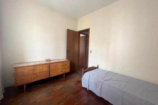 Quarto de apartamento para alugar com 3 quartos, 118m² em Grajaú, Belo Horizonte