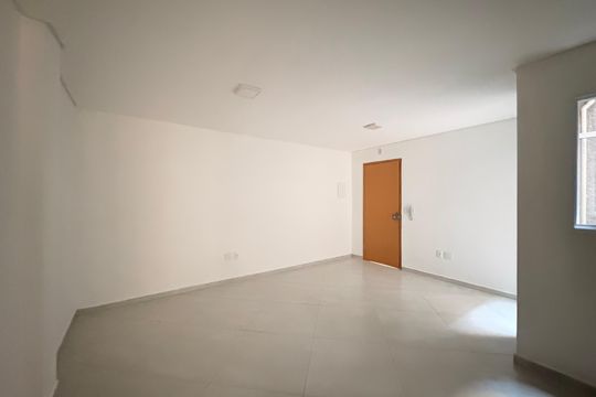 Sala de apartamento para alugar com 2 quartos, 49m² em Jardim Bela Vista, Santo André