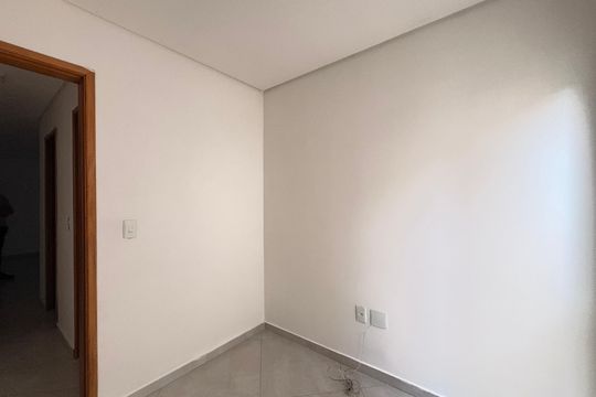 Quarto 1 de apartamento para alugar com 2 quartos, 49m² em Jardim Bela Vista, Santo André