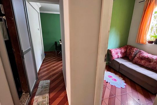 Corredor  de apartamento à venda com 3 quartos, 52m² em Fernão Dias, Belo Horizonte