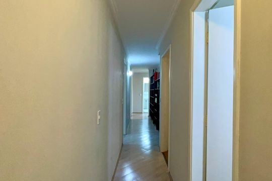 Corredor de apartamento à venda com 4 quartos, 212m² em Jardim Europa, São Paulo