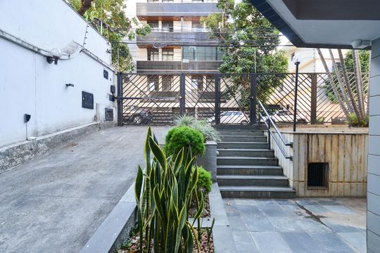 Entrada de apartamento para alugar com 3 quartos, 115m² em Sion, Belo Horizonte
