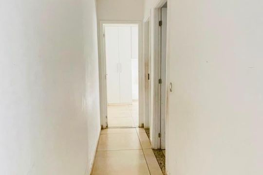 Corredor de apartamento para alugar com 2 quartos, 49m² em Jardim Isis, Cotia