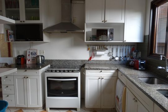 Cozinha de casa à venda com 4 quartos, 310m² em Itanhangá, Rio de Janeiro