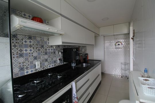 Cozinha de apartamento para alugar com 2 quartos, 63m² em Barra Olímpica, Rio de Janeiro
