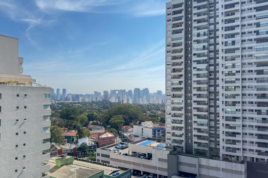 Vista de kitnet/studio para alugar com 1 quarto, 30m² em Santo Amaro, São Paulo