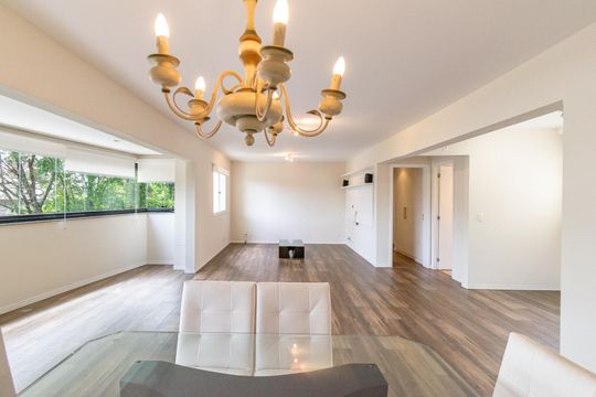 Apartamento à venda com 3 quartos, 147m² em Vila Alexandria, São Paulo