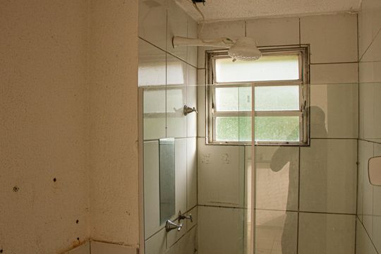 Banheiro social de apartamento para alugar com 2 quartos, 50m² em Campo Grande, Rio de Janeiro