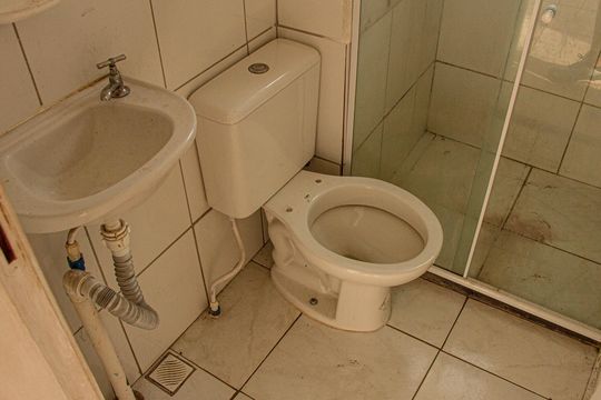 Banheiro social de apartamento para alugar com 2 quartos, 50m² em Campo Grande, Rio de Janeiro