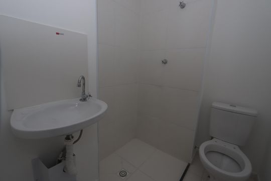 Banheiro de apartamento para alugar com 2 quartos, 25m² em Vila Ema, São Paulo