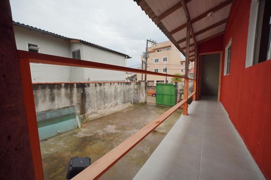 Varanda de kitnet/studio para alugar com 1 quarto, 30m² em Serraria, São José