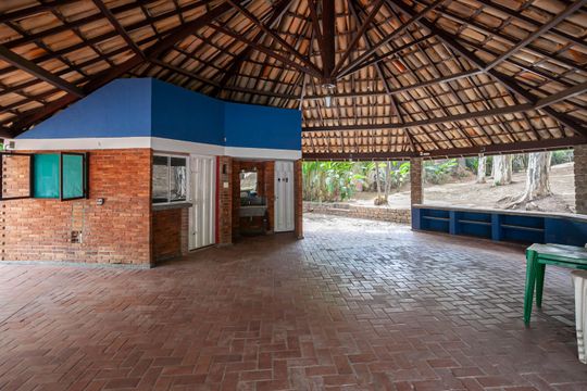 Área comum de casa à venda com 3 quartos, 346m² em Nacional, Contagem
