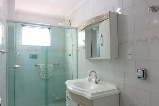 Banheiro Social de apartamento para alugar com 2 quartos, 57m² em Vila Helena, São Bernardo do Campo