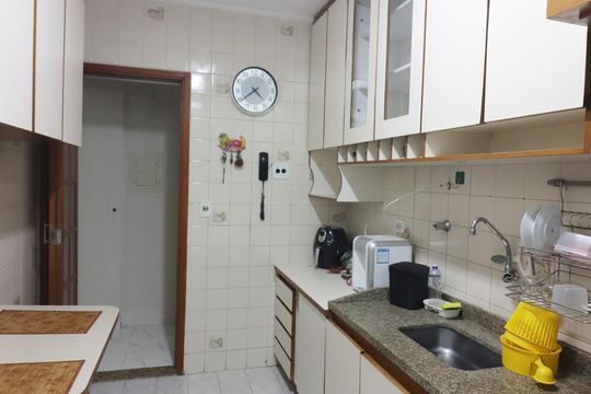 Cozinha  de apartamento à venda com 2 quartos, 60m² em Baeta Neves, São Bernardo do Campo
