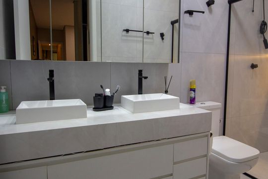 Casa de Condomínio para alugar com 3 quartos, 200m² em Conjunto 4, Brasília