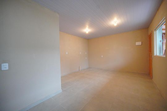 Sala/Cozinha de kitnet/studio para alugar com 1 quarto, 30m² em Serraria, São José