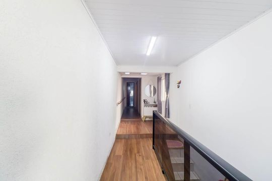 Hall de casa à venda com 3 quartos, 125m² em Sítio Cercado, Curitiba