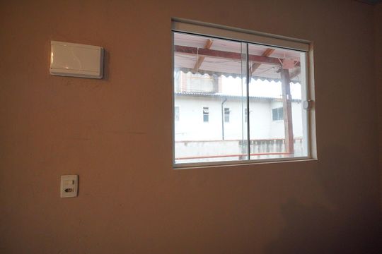 Sala/Cozinha de kitnet/studio para alugar com 1 quarto, 30m² em Serraria, São José