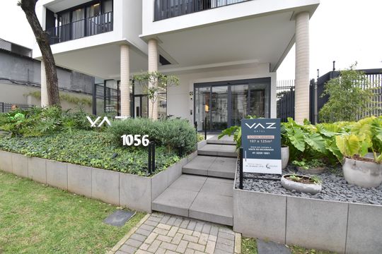 Fachada de kitnet/studio para alugar com 1 quarto, 53m² em Centro, Curitiba