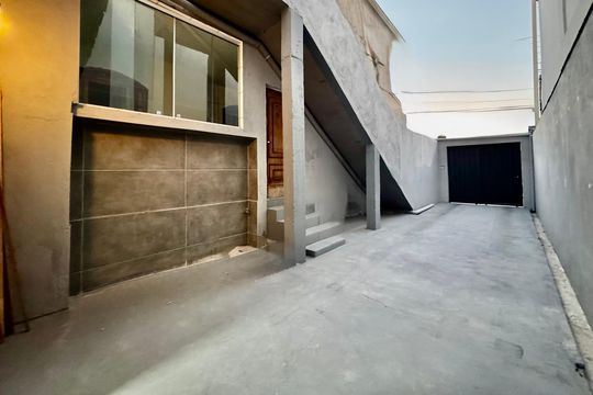 Área externa de casa para alugar com 2 quartos, 115m² em Vera Cruz, Belo Horizonte