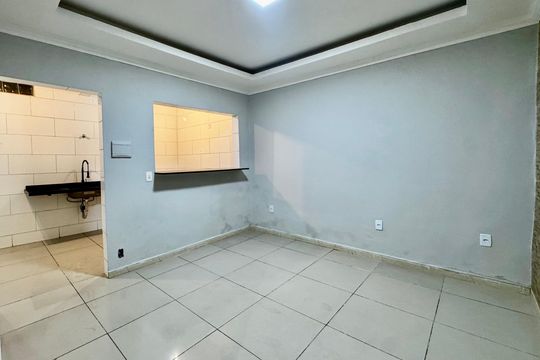 Sala de casa para alugar com 2 quartos, 115m² em Vera Cruz, Belo Horizonte