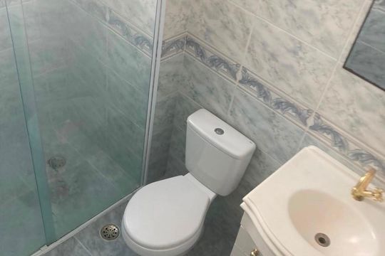 Banheiro de apartamento à venda com 2 quartos, 62m² em Parque Sao Vicente, Santo André