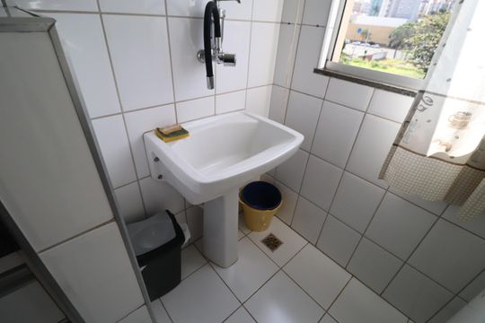 Cozinha e Área de Serviço de apartamento para alugar com 3 quartos, 63m² em Tabajaras, Uberlândia