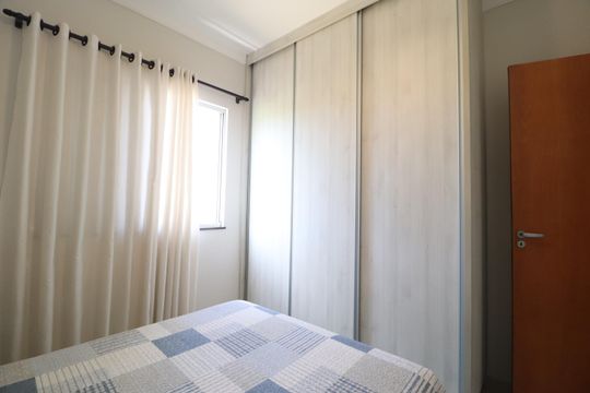 Quarto 2 de apartamento para alugar com 3 quartos, 63m² em Tabajaras, Uberlândia
