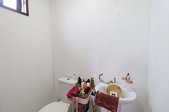 Anexo - Suíte / Lavabo de casa à venda com 5 quartos, 152m² em Farrapos, Porto Alegre