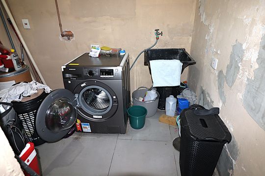 Área de Serviço de casa à venda com 5 quartos, 152m² em Farrapos, Porto Alegre