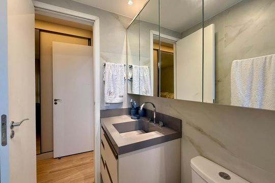 Banheiro Suíte 1 de apartamento à venda com 2 quartos, 73m² em Brooklin, São Paulo