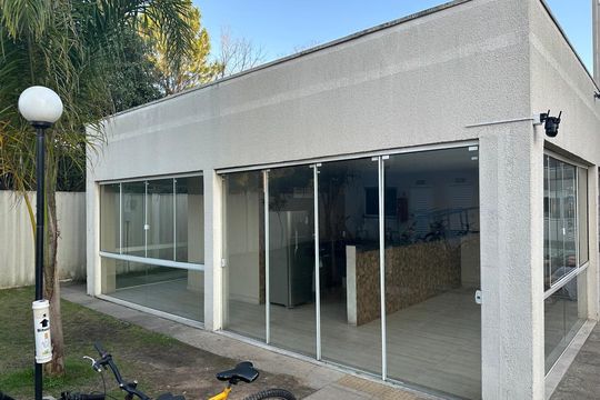 Área externa de apartamento para alugar com 2 quartos, 41m² em Restinga, Porto Alegre