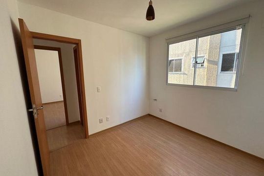 Quarto de apartamento para alugar com 2 quartos, 41m² em Restinga, Porto Alegre