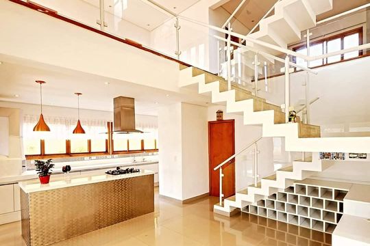 Casa de Condomínio à venda com 4 quartos, 375m² em Suru, Barueri