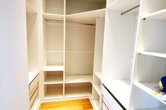 Closet de casa de condomínio à venda com 4 quartos, 375m² em Suru, Barueri