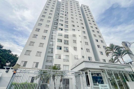 Fachada do Prédio de apartamento para alugar com 2 quartos, 45m² em Vila Cruz das Almas, São Paulo