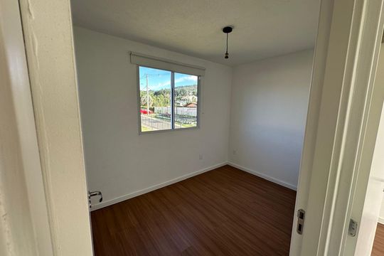 Quarto de apartamento para alugar com 2 quartos, 41m² em Morro Santana, Porto Alegre