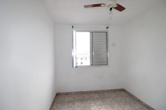 Quarto 2 de apartamento para alugar com 2 quartos, 47m² em Itaquera, São Paulo