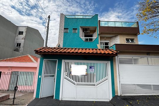 Fachada de casa para alugar com 3 quartos, 316m² em Parque Novo Oratório, Santo André