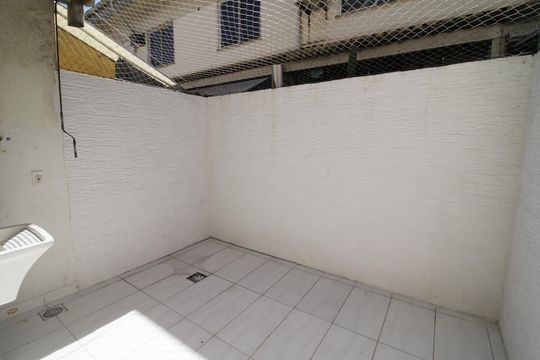 Área de Serviço de casa para alugar com 2 quartos, 50m² em Taquara, Rio de Janeiro