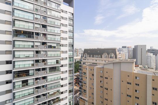 Varanda de kitnet/studio para alugar com 1 quarto, 25m² em Vila Nova Conceição, São Paulo