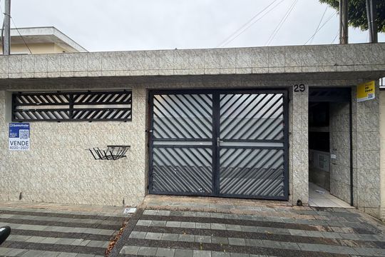 Fachada de casa à venda com 2 quartos, 208m² em Rudge Ramos, São Bernardo do Campo