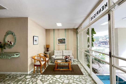 Portaria de apartamento à venda com 3 quartos, 150m² em Tijuca, Rio de Janeiro