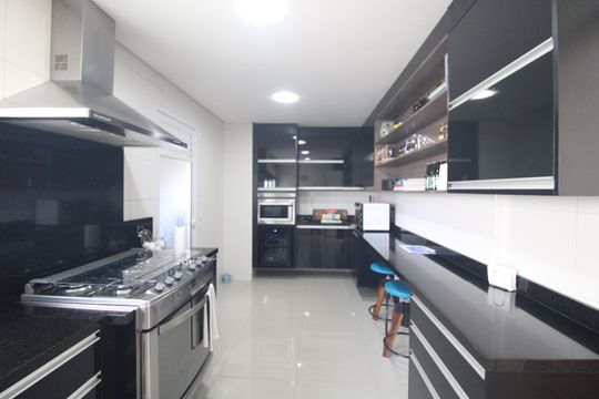 Cozinha de apartamento para alugar com 3 quartos, 160m² em Jardim Marajoara, São Paulo