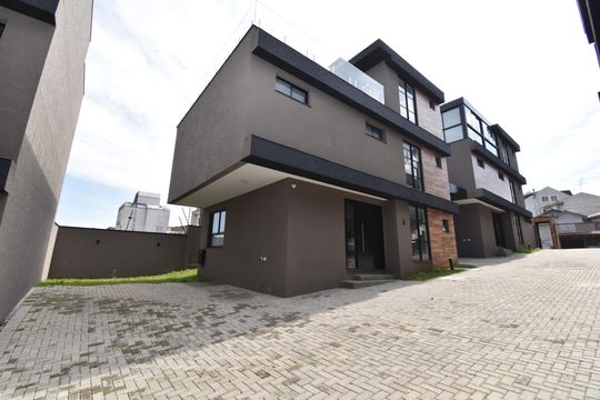 Área externa de casa de condomínio à venda com 3 quartos, 234m² em Mercês, Curitiba