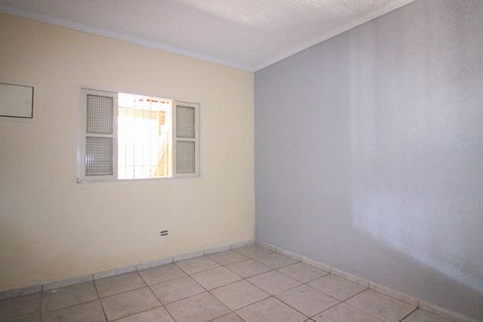 Quarto de casa para alugar com 3 quartos, 125m² em São Rafael, São Paulo