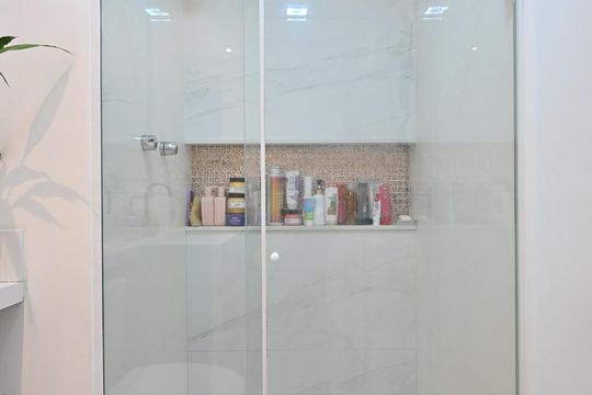 Banheiro de apartamento para alugar com 2 quartos, 73m² em Vila Andrade, São Paulo