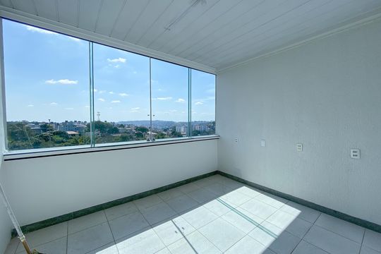 Quarto 4 de casa para alugar com 4 quartos, 175m² em Califórnia, Belo Horizonte